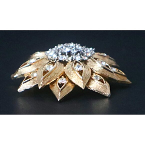 Vintage Mid Century Gold Tone & Rhinestone Brooch Pin Retro - Picture 2 of 4